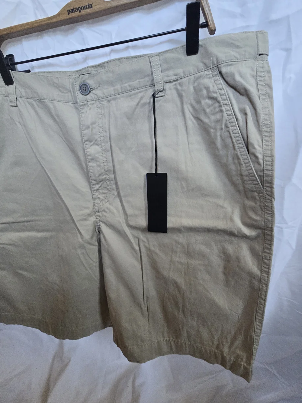 Marc Anthony Men’s Khaki Flat Front Cotton Shorts